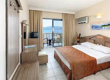 اورکا نرگس بیچ مارماریس